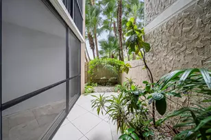 16300 Golf Club Rd, Weston, FL 33326 - Photo 19