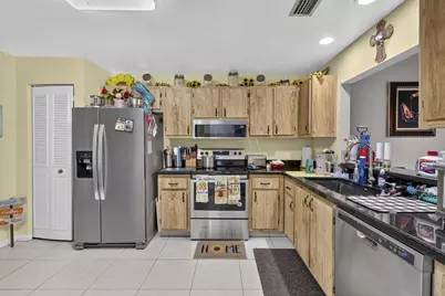 4450 Lucerne Villas Lane, Lake Worth, FL 33467 - Photo 17