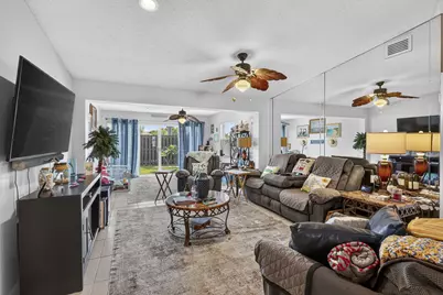 4450 Lucerne Villas Lane, Lake Worth, FL 33467 - Photo 25