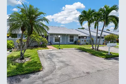 4450 Lucerne Villas Lane, Lake Worth, FL 33467 - Photo 3