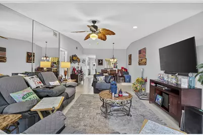 4450 Lucerne Villas Lane, Lake Worth, FL 33467 - Photo 27