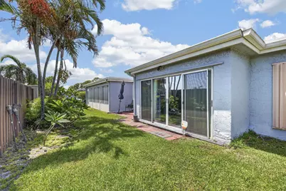 4450 Lucerne Villas Lane, Lake Worth, FL 33467 - Photo 39
