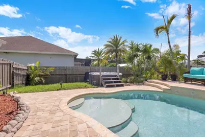 568 SE Nome Drive, Port Saint Lucie, FL 34984 - Photo 35