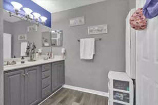 568 SE Nome Dr, Port Saint Lucie, FL 34984 - Photo 21