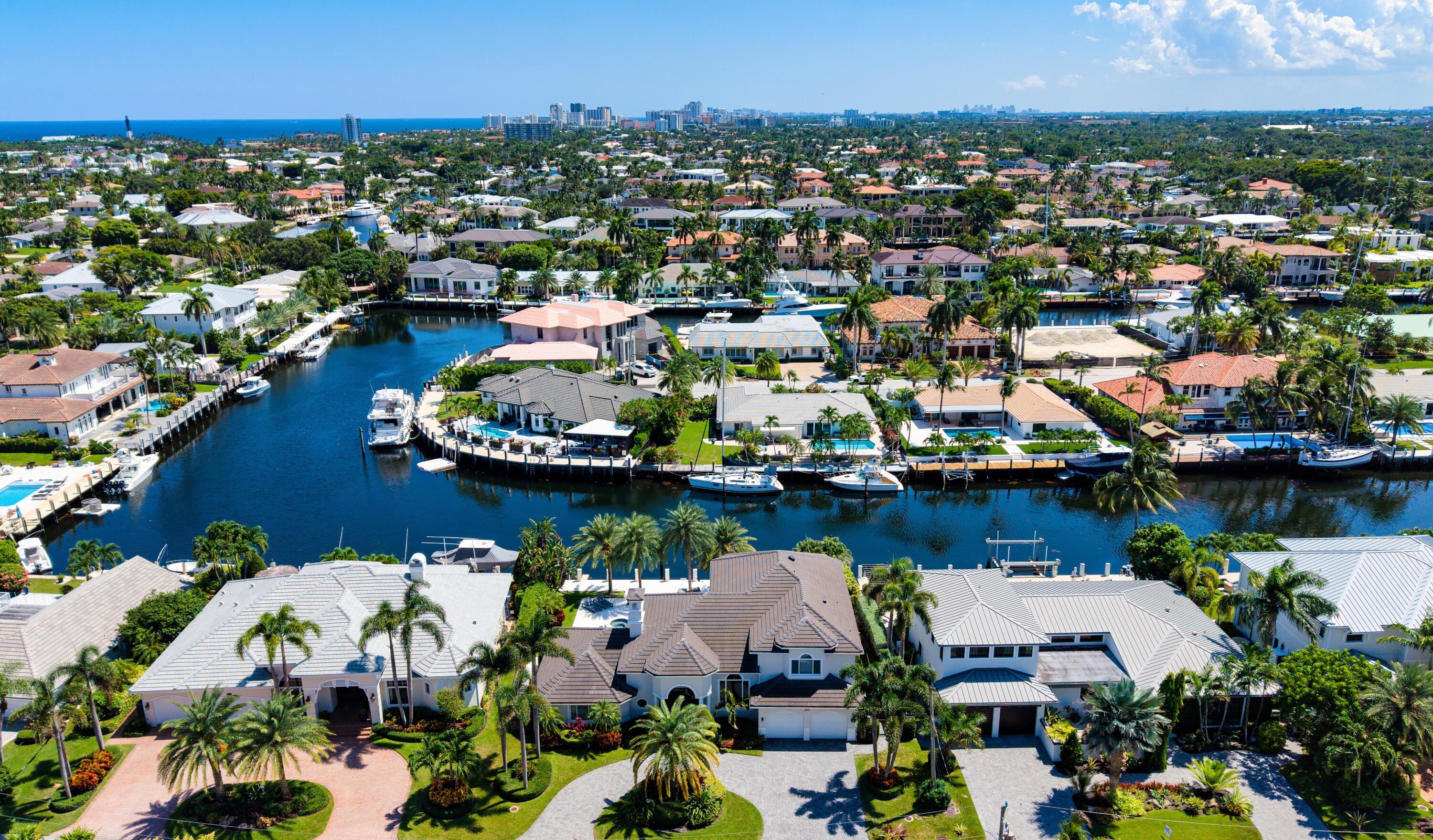 2520 NE 35th St - 2520 NE 35th St, Lighthouse Point, FL 33064 Luxury Property | Jose Angel Pina