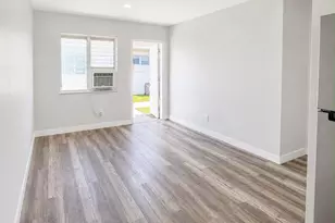 525 NW 5th St, Hallandale Beach, FL 33009 - Photo 1
