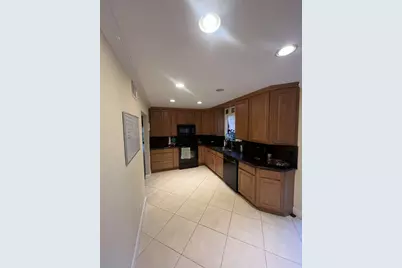 16233 Laurel Drive #17, Weston, FL 33326 - Photo 7