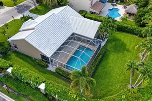 1011 Woodfield Cir, Palm Beach Gardens, FL 33418 - Photo 1