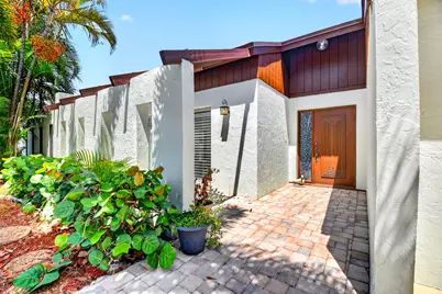6747 Starkeys Place, Lake Worth, FL 33467 - Photo 3