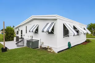 385 NE Jade Cir, Jensen Beach, FL 34957 - Photo 33