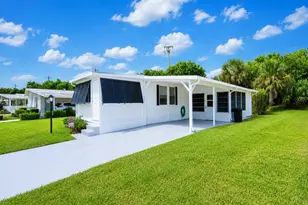 385 NE Jade Cir, Jensen Beach, FL 34957 - Photo 5