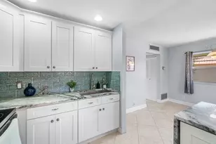 566 Saxony L, Delray Beach, FL 33446 - Photo 11