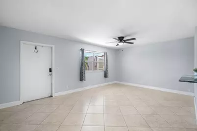 566 Saxony L, Delray Beach, FL 33446 - Photo 3