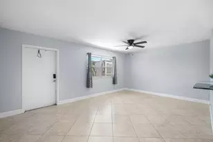 566 Saxony L, Delray Beach, FL 33446 - Photo 3