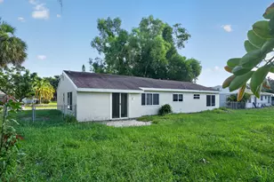 230 SW Cherryhill Rd, Port Saint Lucie, FL 34953 - Photo 31