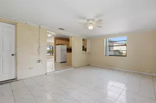 980 NW 183rd St, Miami Gardens, FL 33169 - Photo 17