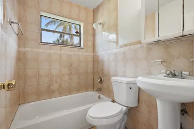 980 NW 183rd Street, Miami Gardens, FL 33169 - Photo 11