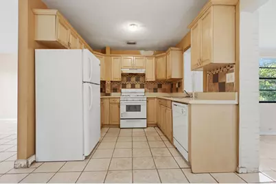 980 NW 183rd Street, Miami Gardens, FL 33169 - Photo 7