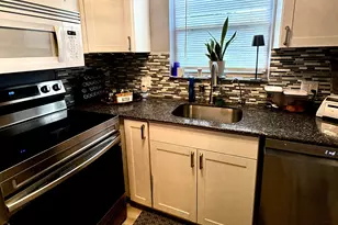 140 Windsor G, West Palm Beach, FL 33417 - Photo 3