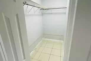 890 NW 45th Ave, Miami, FL 33126 - Photo 9