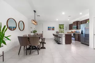 527 NW 17th St, Fort Lauderdale, FL 33311 - Photo 9