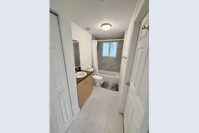 7516 NE 1 Avenue #302, Miami, FL 33138 - Photo 7