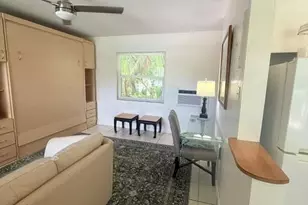 2060 NE 1st St, Deerfield Beach, FL 33441 - Photo 9