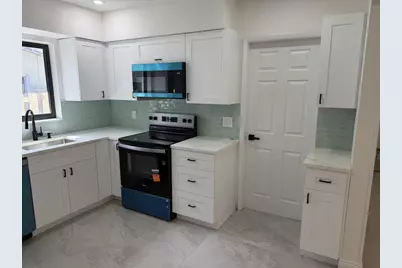 80 NE 48th Street, Oakland Park, FL 33334 - Photo 3