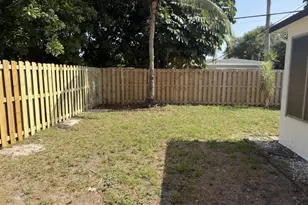 80 NE 48th St, Oakland Park, FL 33334 - Photo 21