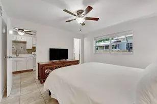 813 SW Middle Street Ct, Fort Lauderdale, FL 33312 - Photo 13