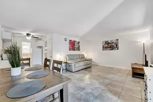 813 SW Middle Street Ct, Fort Lauderdale, FL 33312 - Photo 3