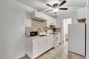 813 SW Middle Street Ct, Fort Lauderdale, FL 33312 - Photo 7