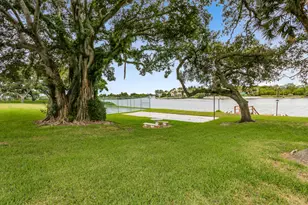 386 Golfview Rd, North Palm Beach, FL 33408 - Photo 1