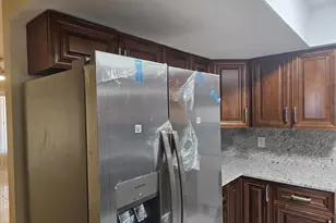 7910 NW 70th Ct, Tamarac, FL 33321 - Photo 13