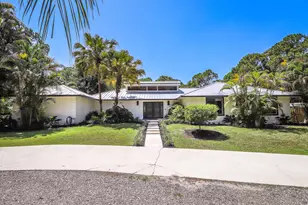 8166 150th Ct N, Palm Beach Gardens, FL 33418 - Photo 3