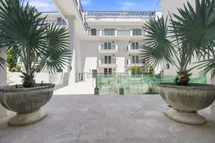 243 Meridian Ave, Miami Beach, FL 33139 - Photo 17