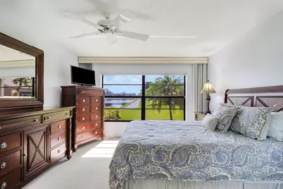 5481 Mirror Lakes Boulevard, Boynton Beach, FL 33472 - Photo 3