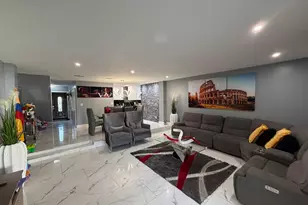 9054 NW 35th Pl, Sunrise, FL 33351 - Photo 7