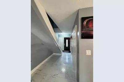9054 NW 35th Place, Sunrise, FL 33351 - Photo 9