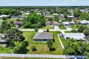 2078 SE Joyner Cir, Port Saint Lucie, FL 34952 - Photo 41
