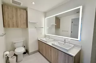 2960 NE 207th St, Aventura, FL 33180 - Photo 19