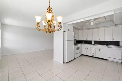 3026 Rexford B, Boca Raton, FL 33434 - Photo 3