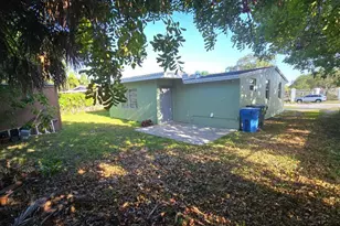 911 NE 58th St, Oakland Park, FL 33334 - Photo 19