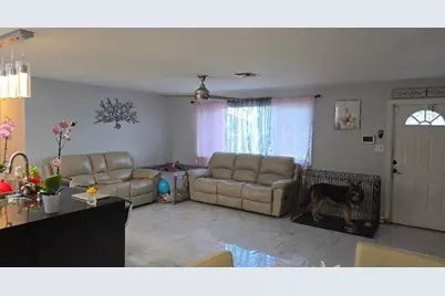 911 NE 58th Street, Oakland Park, FL 33334 - Photo 9