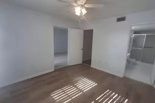 2236 N Cypress Bend Dr, Pompano Beach, FL 33069 - Photo 17