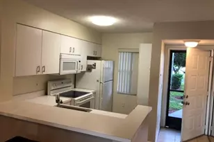 2236 N Cypress Bend Dr, Pompano Beach, FL 33069 - Photo 3