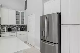 15622 Cypress Park Dr, Wellington, FL 33414 - Photo 11