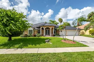 15622 Cypress Park Dr, Wellington, FL 33414 - Photo 5