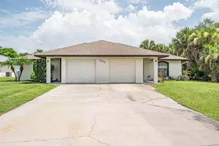 307 S Wimbrow Dr, Sebastian, FL 32958 - Photo 1