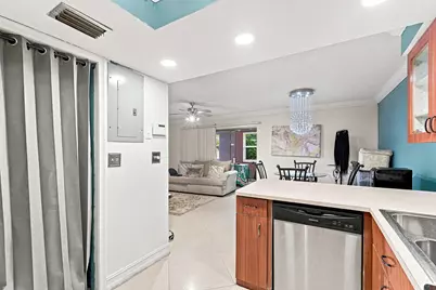 6 Spinning Wheel Lane, Tamarac, FL 33319 - Photo 19
